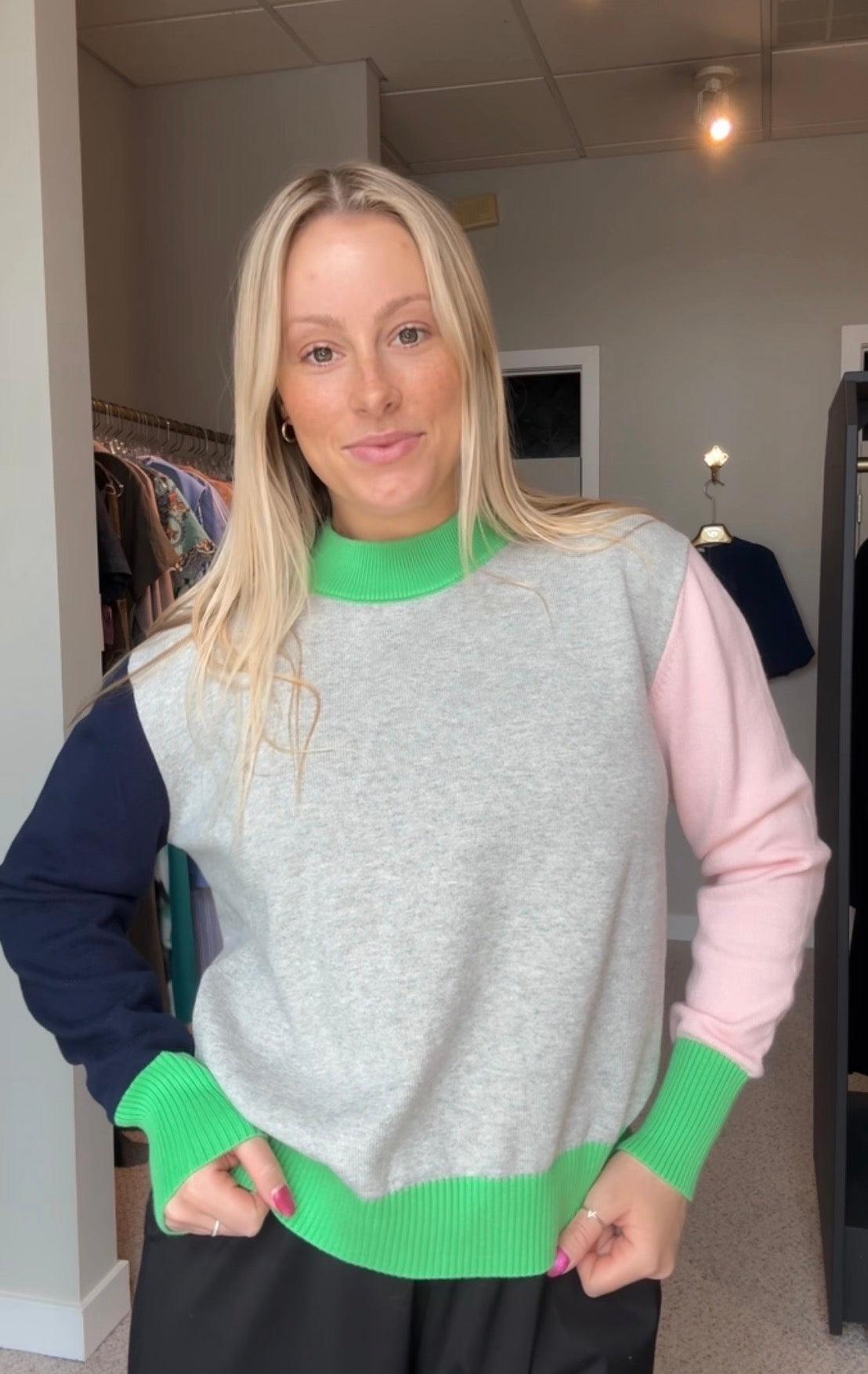Stacey Contrast Sleeve Crew