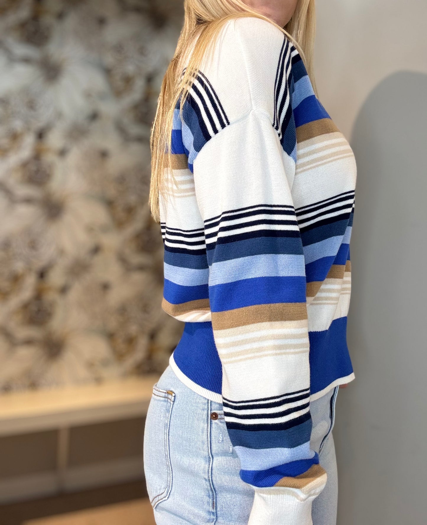 Gradient Stripe Crew