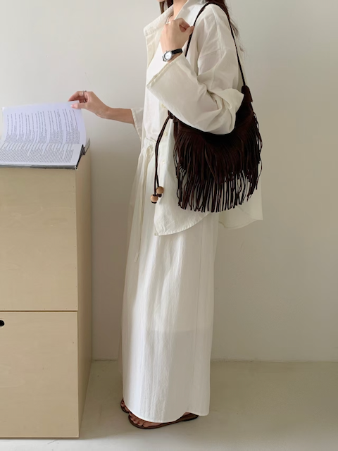 P25080 Suede-Like Microfiber Leather Shoulder Bag w/Tassel: 03 Brown