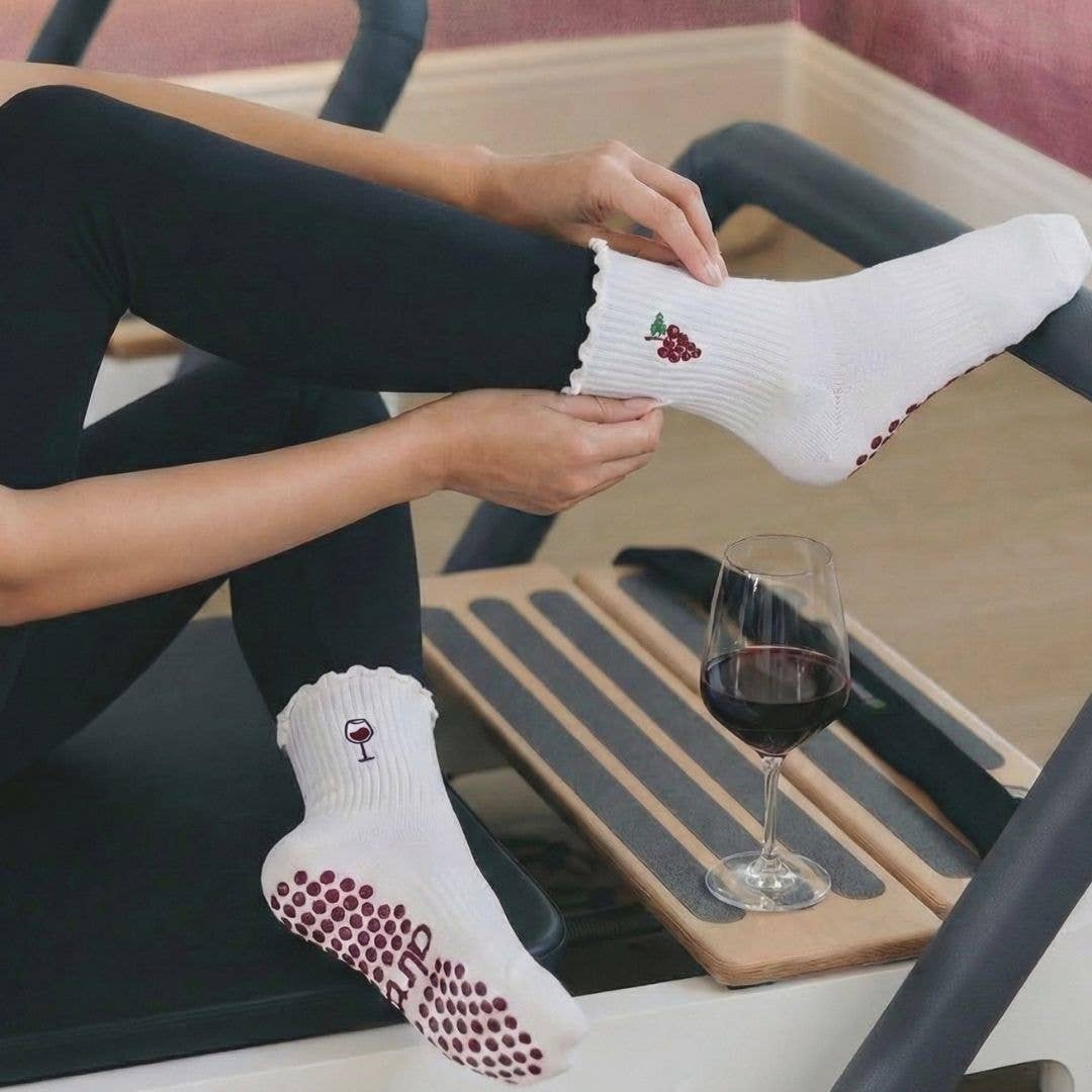 Red Wine & Grape Double Embroidery Pilates Ruffle Grip Socks