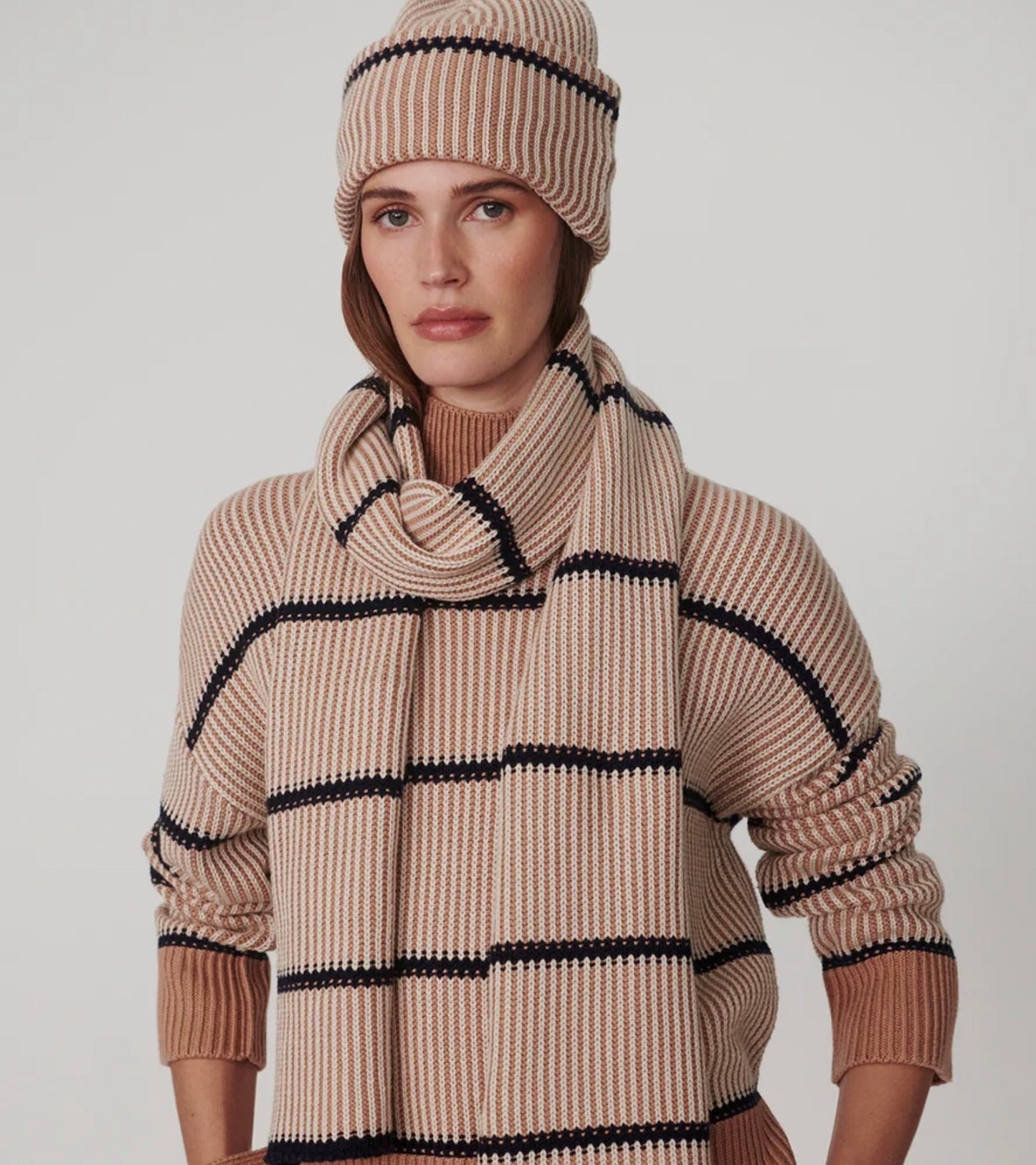 Almeida Knit Scarf Mid Tan
