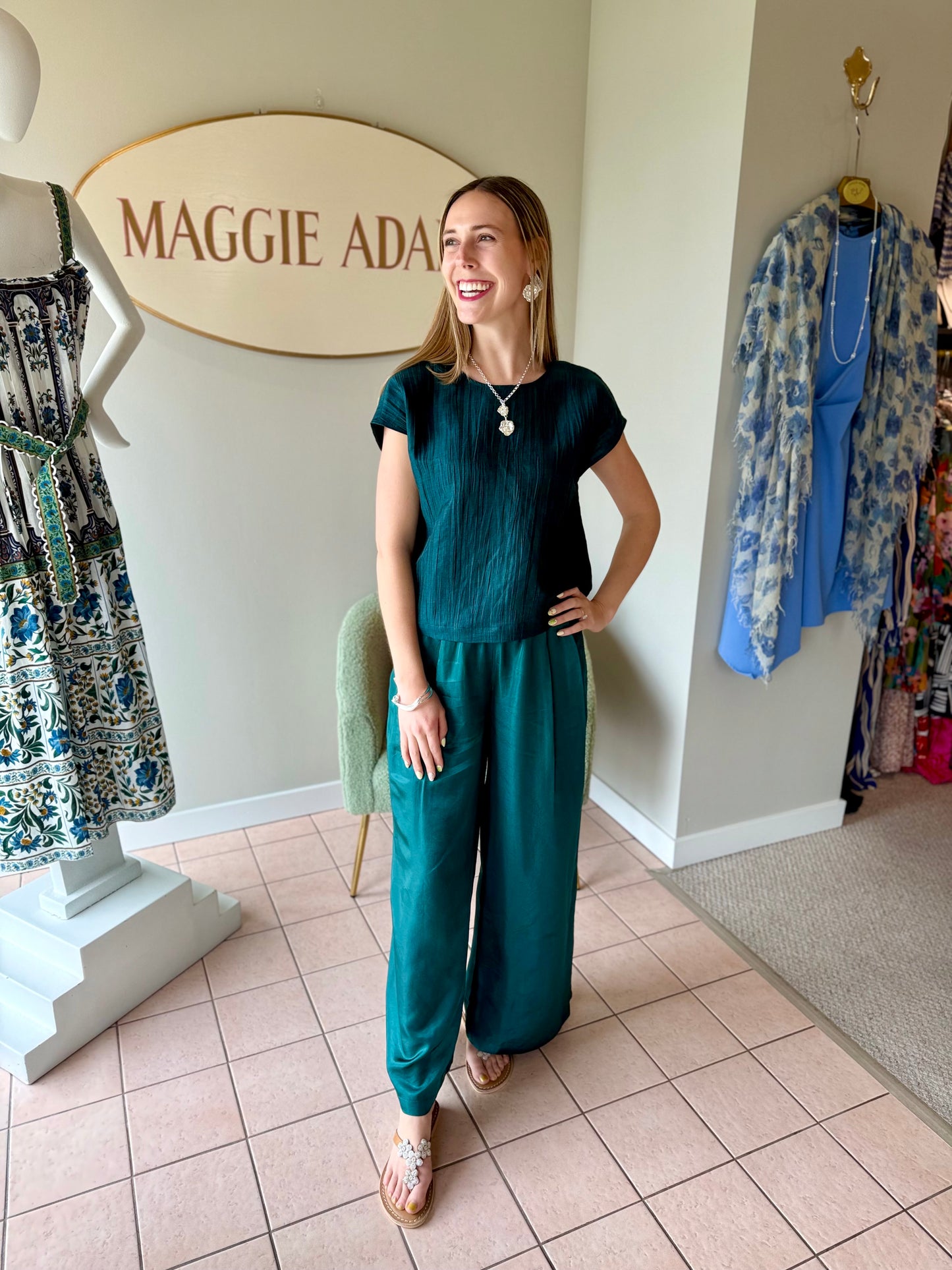 Round Neck Square Top