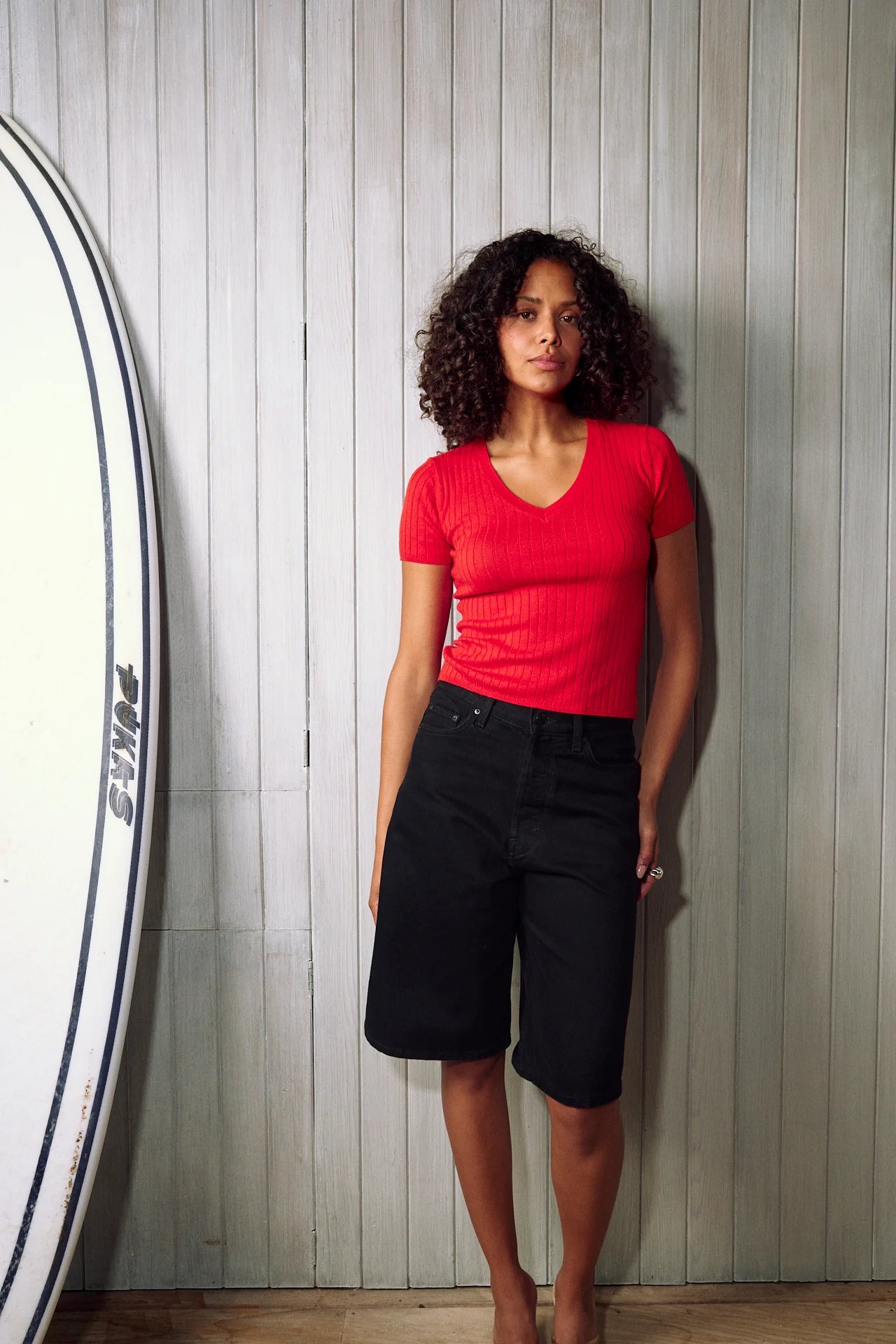 Rib V Tee