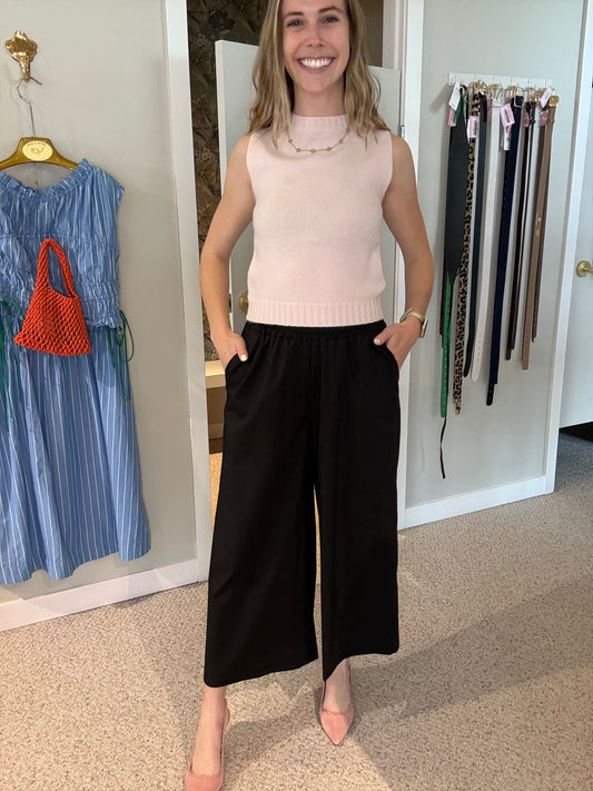 Cropped Black Pant