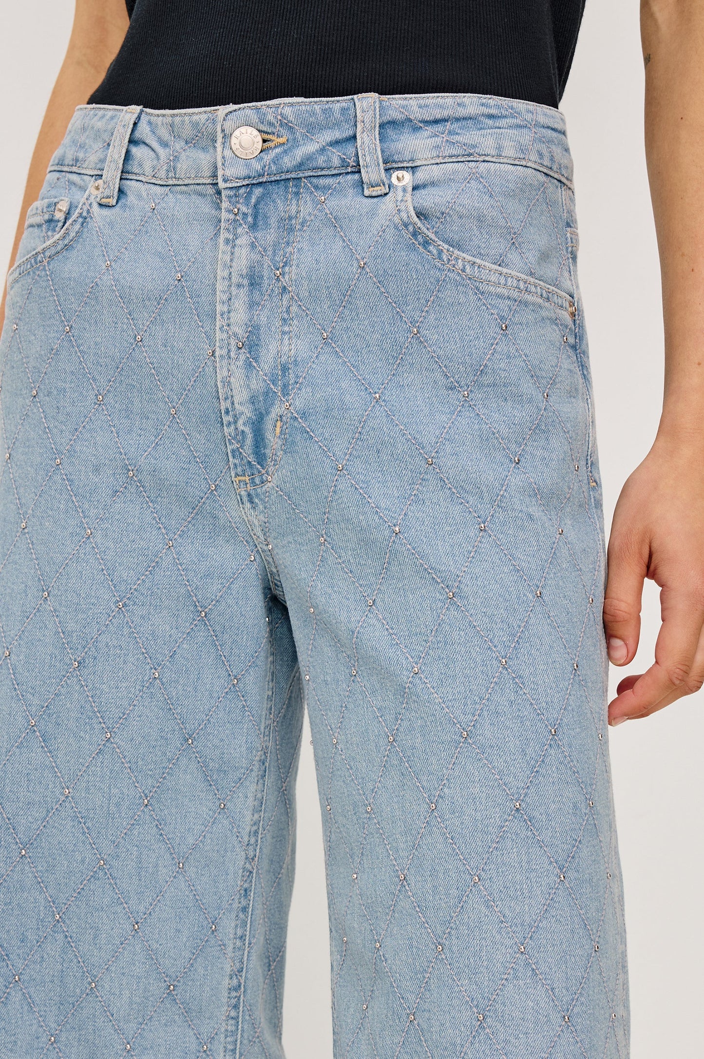 Quilted Stud Getty Crop Jean