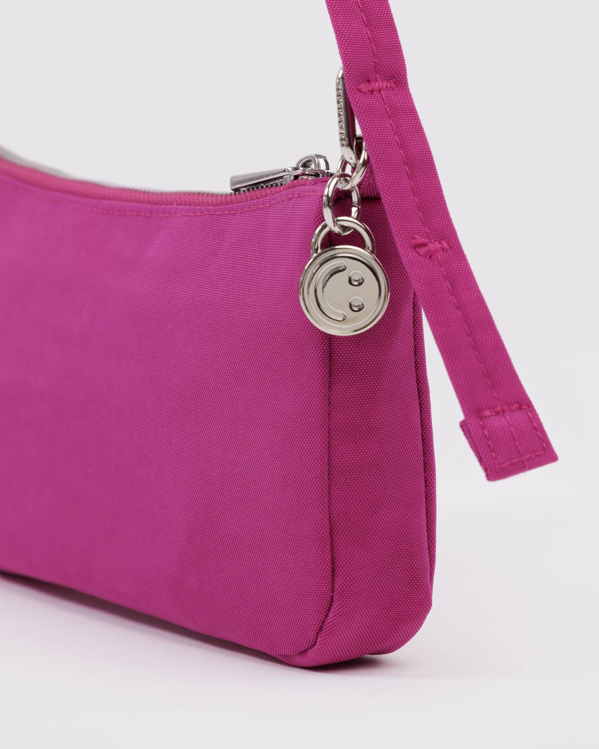 Nylon Pochette Fushia