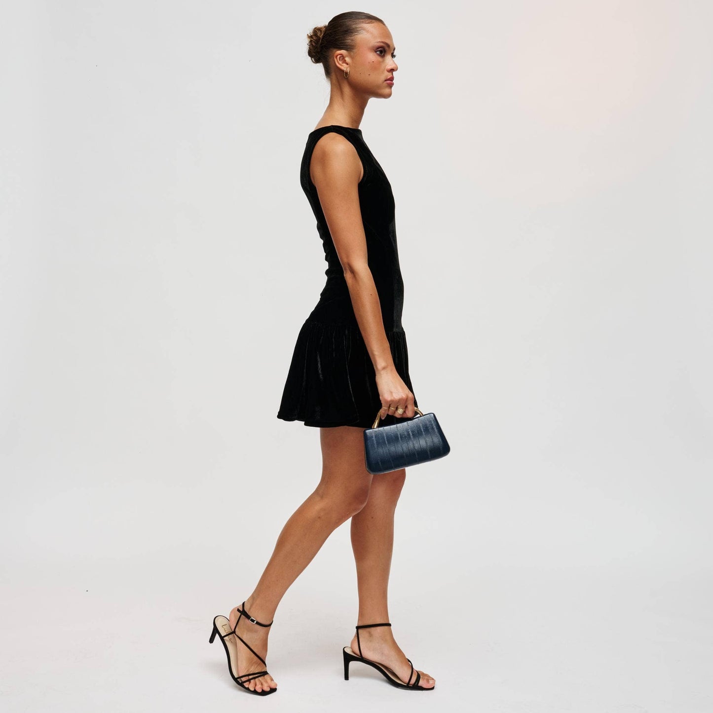 Nichelle Clutch: Black