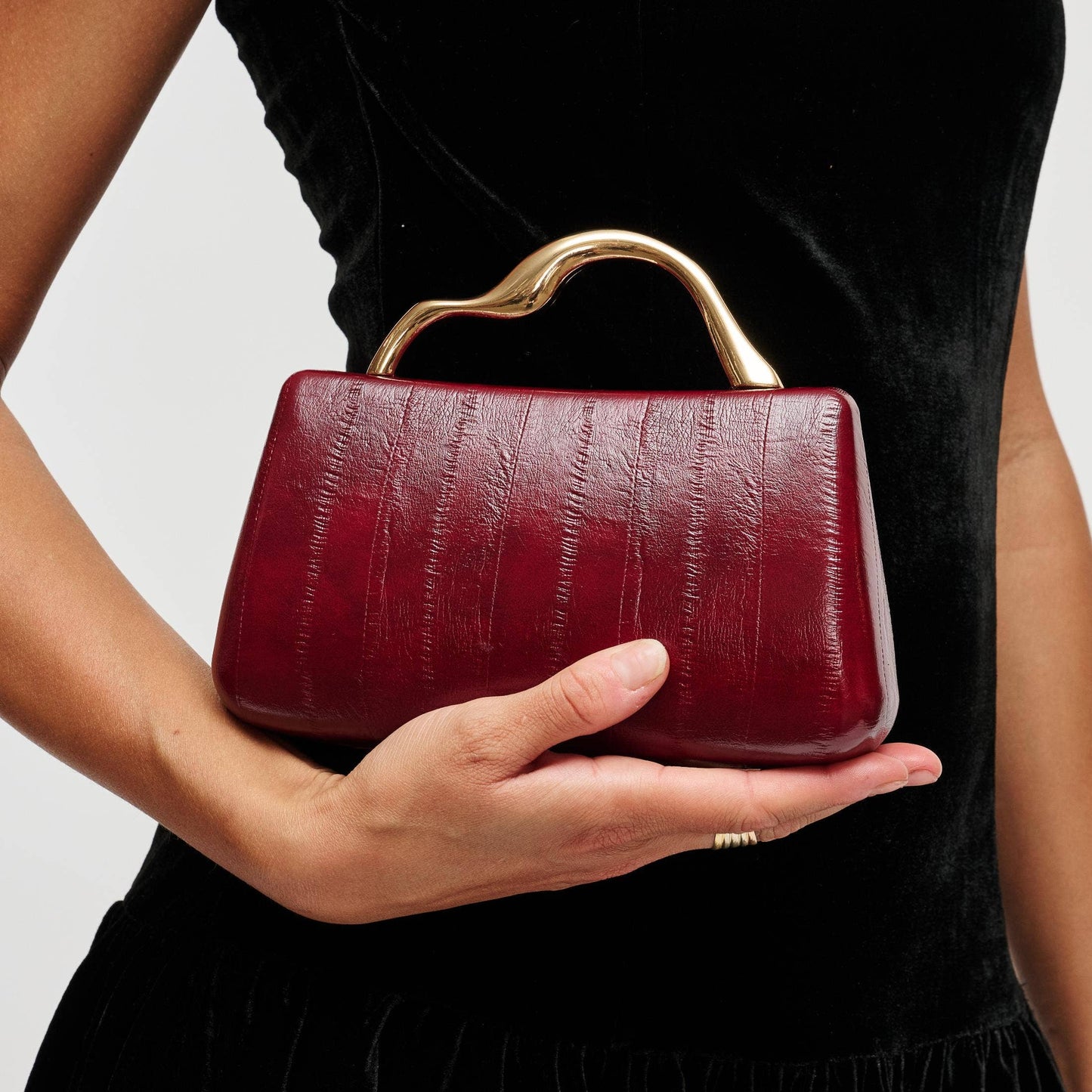 Nichelle Clutch: Black